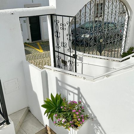 In The Old Town Close To The Beach Lagos Exteriör bild